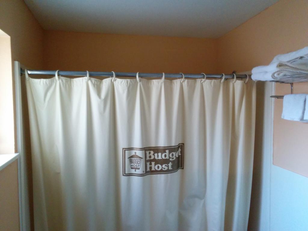 Budget Host Inn Гейнсвил Екстериор снимка